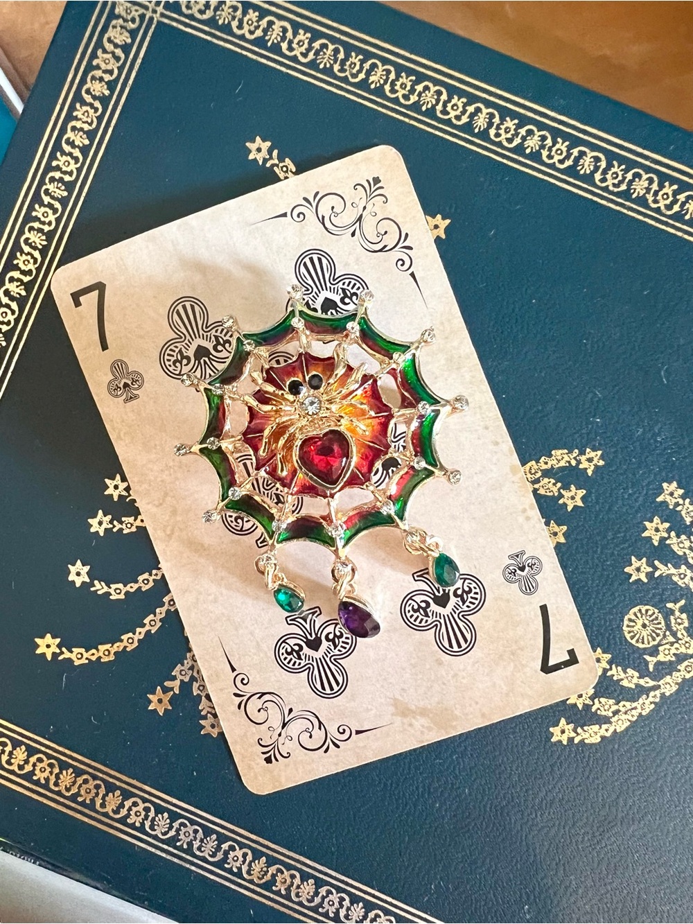 New! Aratta Angelic Spider Web Pin Rhinestone Beautiful Insect Brooch Pin - Picture 2 of 6